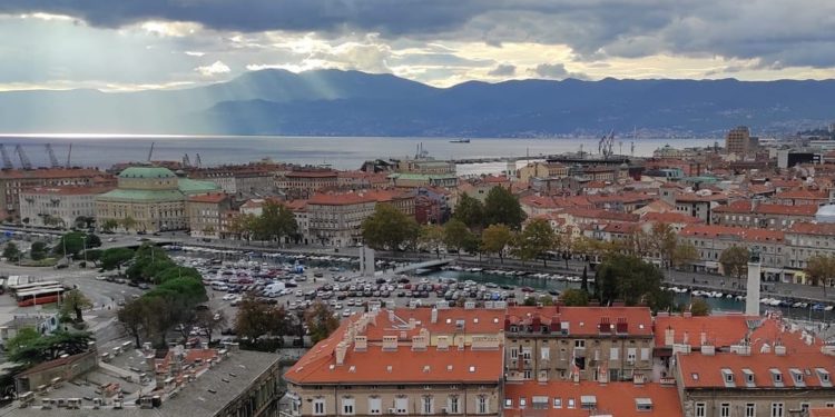 Crveno upozorenje za riječko područje – moguće jako jugo s olujnim udarima!
