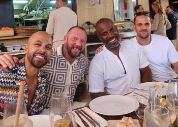 Rochelle Humes podiže obrve dijeleći sliku Myleene Klass ‘bivšeg supruga Grahama Quinna u Ibizi nakon što je radio domaćin tvrdio da ju je’ varao sa slavnom osobom ‘