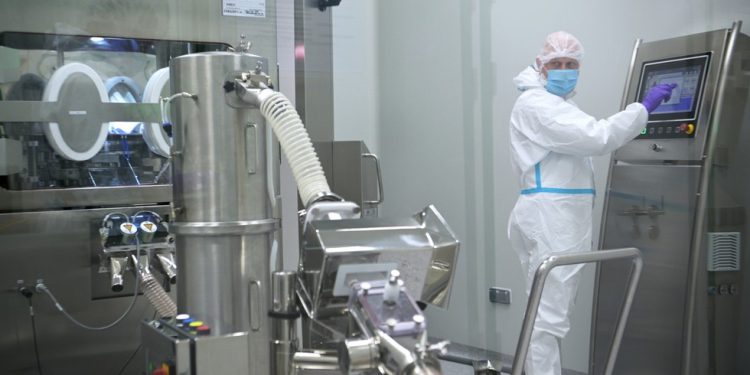 Ruski laboratorij otkriva kada će prvi pacijenti primiti cjepivo protiv raka – RT Rusija i bivši Sovjetski savez