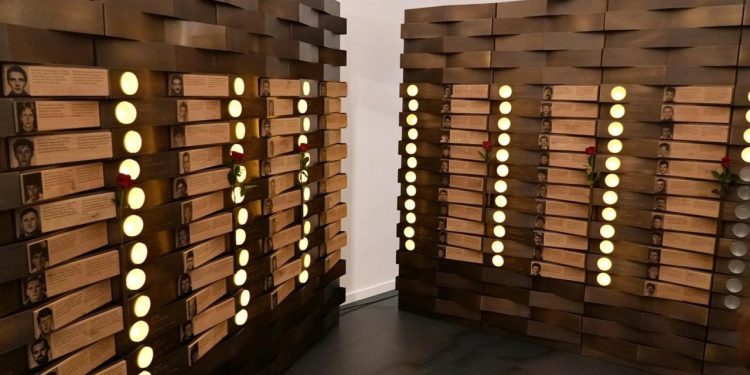 ‘S dubokim pijetetom prisjećamo se svih hrvatskih branitelja, osobito 160 heroja s dubrovačkog područja koji su dali svoje živote za slobodu juga Hrvatske’