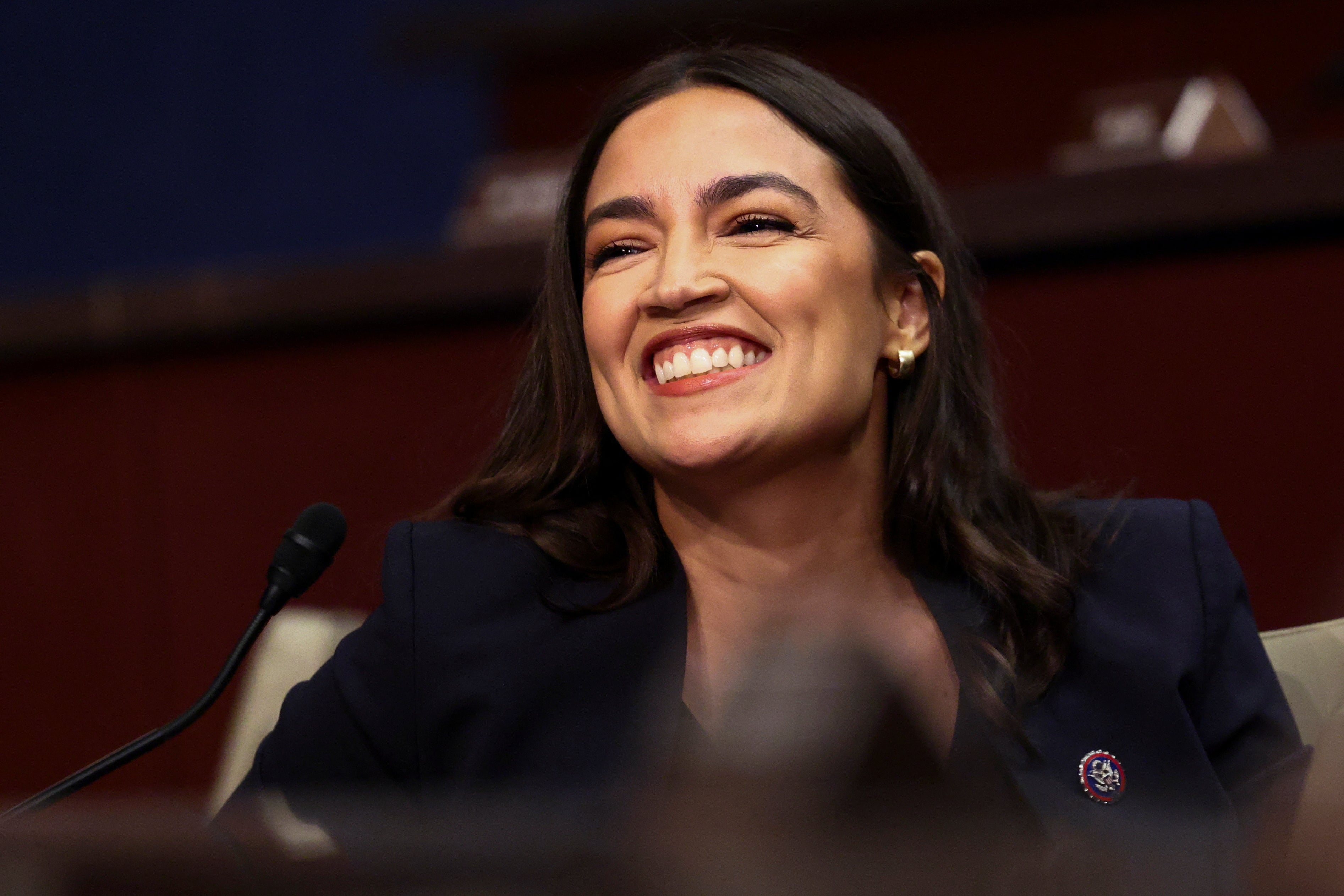 Pravi Ocasio-Cortez podnio je Cuomoa zbog njegove pogreške i pogreške ne-apologije