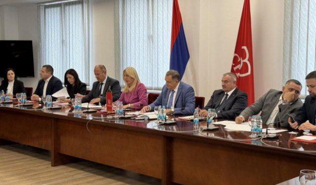 SNSD odbacuje presudu protiv Dodika, poziva na blokadu državnih institucija i nudi oporbi vladu nacionalnog jedinstva