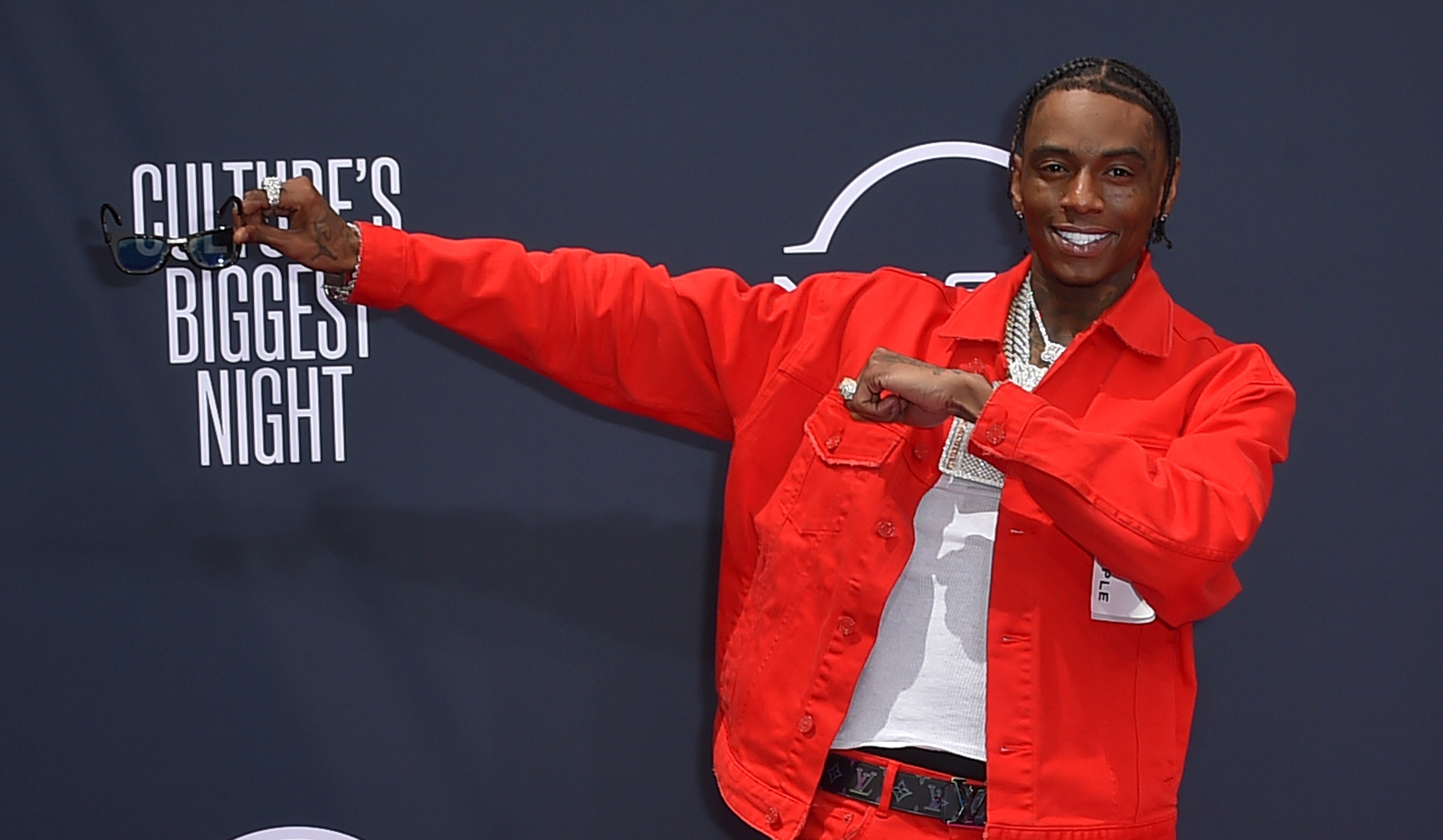Soulja Boy (35) naređeno je da u travnju plati više od četiri milijuna dolara odštete nakon što je smatrana odgovornošću za seksualno zlostavljanje i fizički i emocionalno zlostavljanje bivšeg pomoćnika