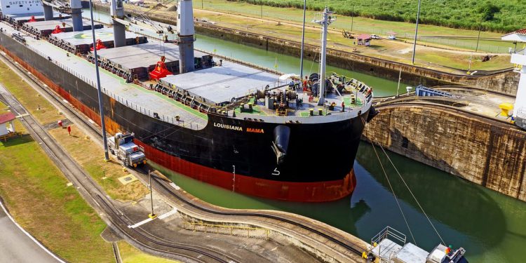 STROGA PANAMA Zabranili registraciju tankera i brodova za prijevoz rasutog tereta starijih od 15 godina