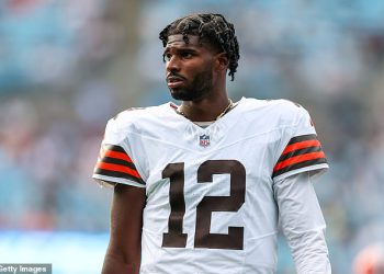 Shedeur Sanders slavi svoj prvi NFL touchdown prolaz tijekom predsezonskog debija za Browns
