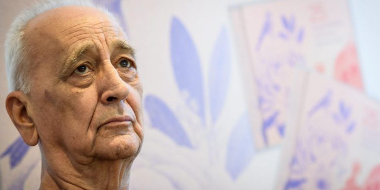 Šibenski dvojac Dušan Šarac i Ante Viljac spojili svoje stihove i glazbu s trogirskim glasovima. Pogledajte spot