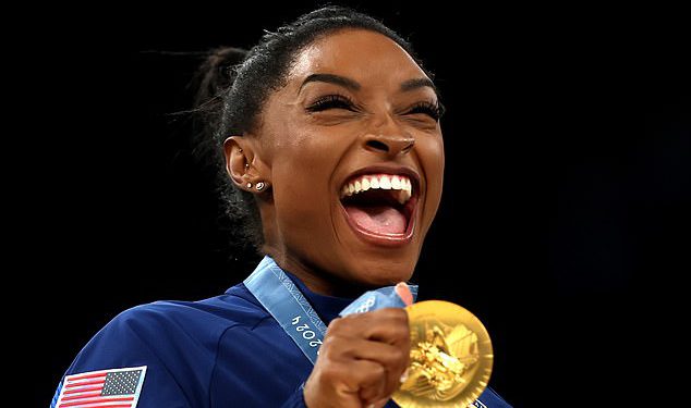 Simone Biles odbija isključiti Olimpijske igre Bombshell Povratak s nagovještajem o tri riječi o LA 2028