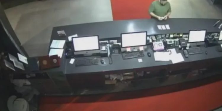 Skandal u Bosni: Netko je Židovima u smeće bacio gotovo 50 putovnica