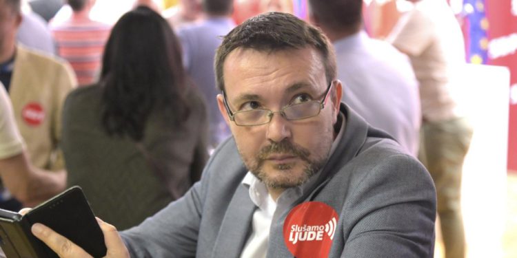 Slobodna Dalmacija – Arsen Bauk tražio promjenu himne, HDZ-ovci ga odbili! On inzistira: ‘Pjesma odražava identitet i povijest…’