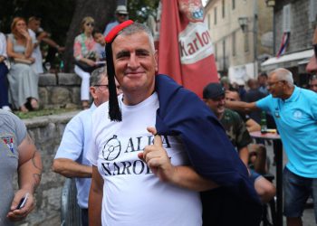 Slobodna Dalmacija – Bulj donio odluku: Odgađa se Bulićev koncert u Sinju, kao i vatromet. Ipak, Sinjani ne planiraju biti doma…