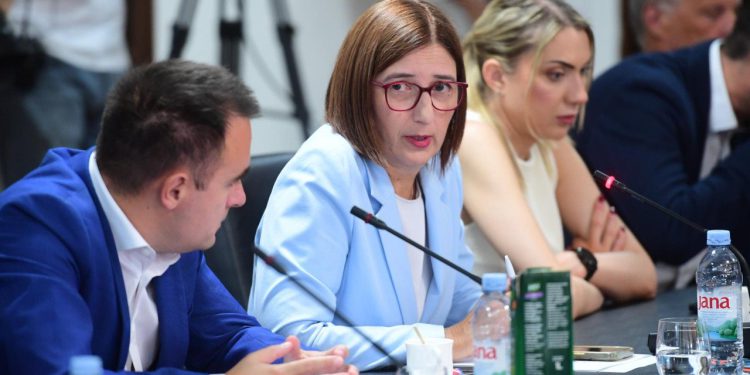 Slobodna Dalmacija – Centar prozvao Šutu: ‘Mjere su vam populističke, a vaš poziv na prosvjed krajnje je bizaran’