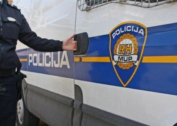 Slobodna Dalmacija – Društvenim mrežama širi se fotografija dostavljača koji je navodno silovao ženu u Vranjicu. Policija: ‘To je izmišljeno’