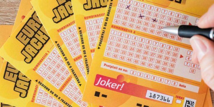 Slobodna Dalmacija – Hrvatskoj lutriji javila se skulirana Splićanka koja je na Eurojackpotu osvojila lijepe novce: ‘Bilo je pitanje vremena’