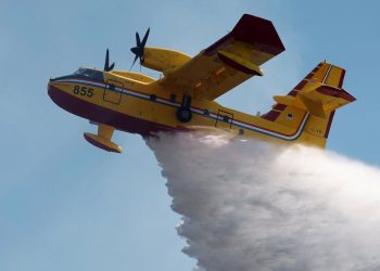 Slobodna Dalmacija – Još gori na Braču, na terenu su 63 vatrogasca s 22 vozila, pomaže im i kanader; ‘Sada je dobro, kako je bilo sinoć’