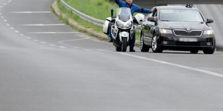 Slobodna Dalmacija – Jurnjava kroz Kaštela i Split; drogirani motorist bježao policiji, ugrožavao živote… Pogledajte gdje je uhvaćen