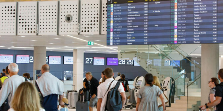 Slobodna Dalmacija – Nećete vjerovati koliko putnika će samo danas proći kroz splitski aerodrom. Melvan otkrio i koja je nova hit destinacija