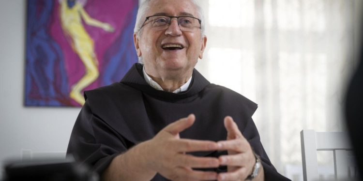 Slobodna Dalmacija – Oglasio se svećenik koji je poručio ‘neka umru u patnji’: ‘Da, ta moja izjava je kršćanska. Sveto pismo jasno govori…’