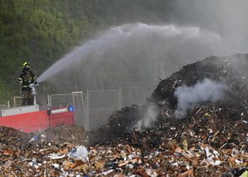Slobodna Dalmacija – Oporba opet upozorava na ‘atomsku bombu’ na istoku Splita: ‘Hvala kleptomanijacima! Jeftino smo ga prodali…’