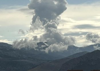 Slobodna Dalmacija – Pogledajte ovu ‘erupciju’ poviše Splita! Na prvu izglada kao vulkan ili druga strahota, a zapravo je divota…