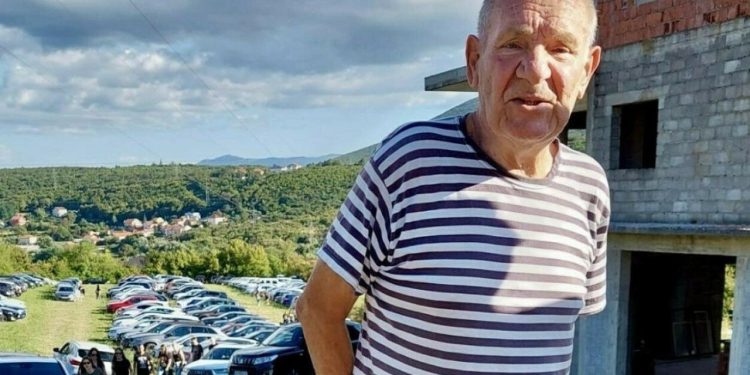 Slobodna Dalmacija – Sinjanin je za Thompsonov koncert nesebično pomogao stotinama, sada je dobio poseban poklon: ‘Hvala Vam, dida Iko’
