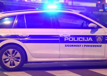Slobodna Dalmacija – Teška prometna nesreća kod Trogira: vozač motora izletio s ceste, zatvorena Jadranska magistrala