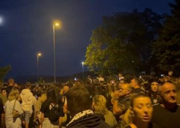 Slobodna Dalmacija – Thompsonovi fanovi bijesni zbog organizacije: ‘Užas! Nismo mogli pronaći ulaze, stvorio se ogromni čep…’