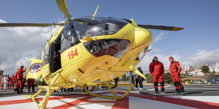 Slobodna Dalmacija – U dva dana spašena dva života; helikopterska hitna pomoć u rekordnom roku zbrinula utopljenika i ozlijeđenog motorista