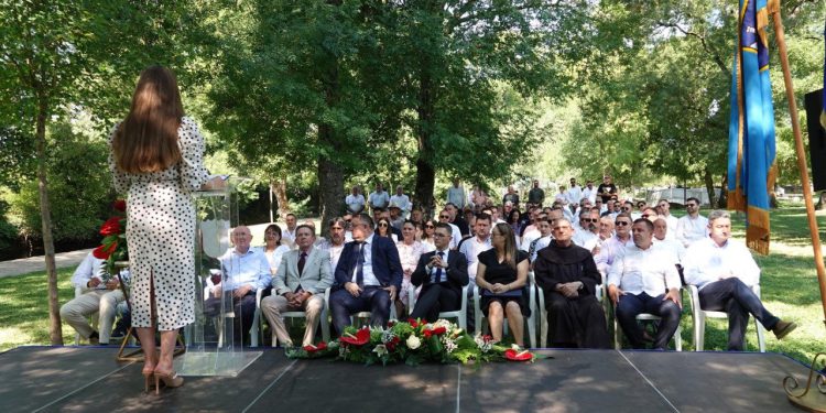 Slobodna Dalmacija – U ovom je mjestu Imotske krajine bilo posebno svečano; najboljim mještanima uručene nagrade, ali vrhunac slavlja je…