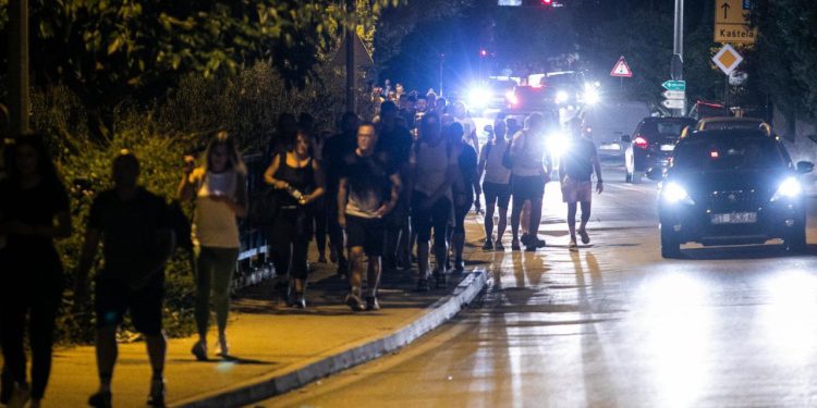 Slobodna Dalmacija – Večeras iz Solina kreće veliko hodočašće mladih, neki će hodati, neki i trčati: ‘To je čudesno, šta si bliže Sinju…’