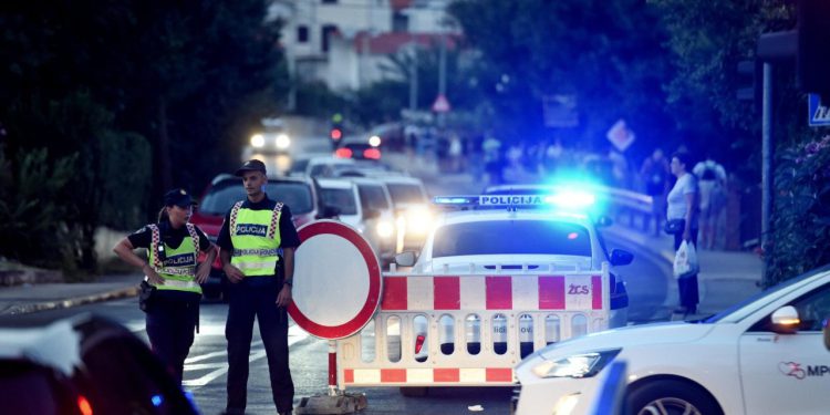 Slobodna Dalmacija – Vozač kamiona lažno se predstavio tuđom tahografskom karticom: presudio mu susret sa sinjskim policajcima