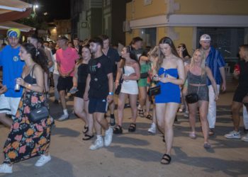 Slobodna Dalmacija – Znate li što je ‘splitska olimpijada‘? Izmislili su je pijani turisti, pogledajte što goli rade u Marmontovoj usred noći