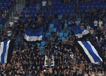 Sportske novosti – Bijesni navijači Osijeka pozivaju na bunt: ‘Imamo ga na konopcima, cijela država je na našoj strani!’