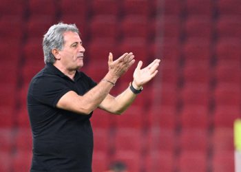 Sportske novosti – Čovjek koji je izbacio Hajduk junak u Albaniji! Specijalist je za hrvatske klubove, žele ga i na klupi reprezentacije