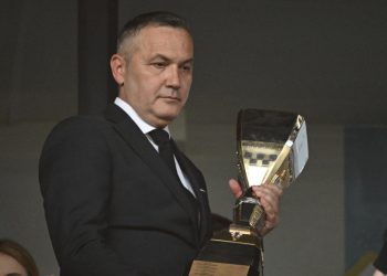 Sportske novosti – Drama u HNS-u završava velikim obračunom: Dinamo i Hajduk čvrsto uz Kustića, sprema se revolucionarna promjena!