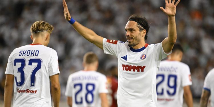 Sportske novosti – Krovinović otkrio što se događalo iza kulisa Hajdukove pobjede: ‘Na Poljudu, nažalost, uvijek mora biti drama’