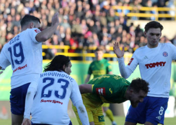 Sportske novosti – Kuha li se ‘veliki bijeg’ s Poljuda? Izbornik otkrio: ‘Očajnički želi transfer, bilo je interesa iz Bundeslige’