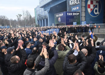 Sportske novosti – Povijesni dan u Maksimiru, jednoglasno je usvojen novi Statut! Dinamo je ispunio dugogodišnju želju navijača