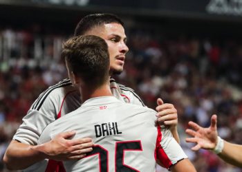 Sportske novosti – Sijevaju pohvale Franji Ivanoviću nakon sjajnog debija, trener mu poručio: ‘Ostao si mi dužan četiri gola!’