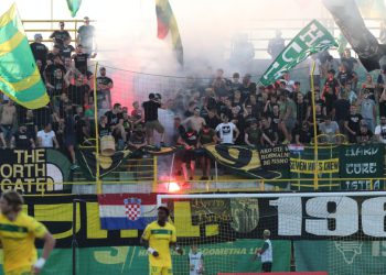 Sportske novosti – Sportskim novostima za rođendan zabranili ulaz na Drosinu, stvar je spasila nogometašica Istre