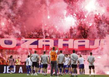 Sportske novosti – Stigle nove kazne: Hajduk uvjerljivo najgore prošao! Evo koliko Bijeli moraju platiti za scene s Poljuda