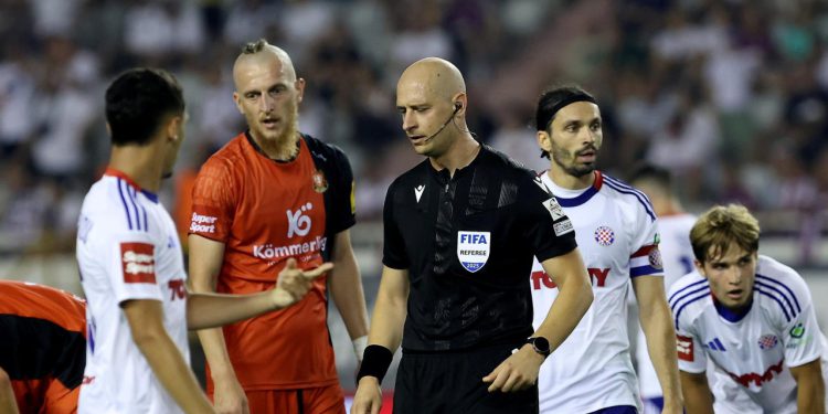 Sportske novosti – Sudački ekspert analizirao jedanaesterce i poništene Hajdukove golove: ‘Taj kazneni udarac mi nije uvjerljiv‘