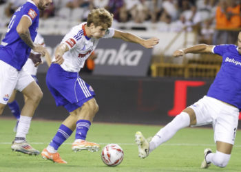 Sportske novosti – VIDEO: Erceg pogrešno svirao dva penala. Pogledajte situacije