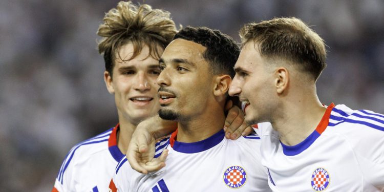 Sportske novosti – Veić pohvalio gestu Benrahoua, Jeličić poručio: ‘On je trenutačno najbolji igrač Hajduka! To je imao i Prosinečki’