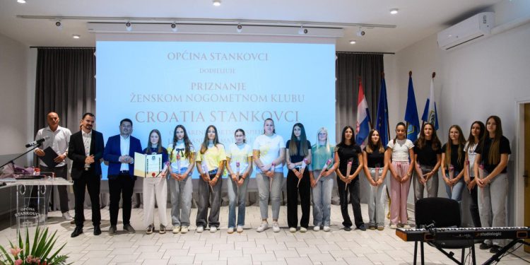 Stankovci proslavili Dan Općine, dodijeljena priznanja i nagrade zaslužnim mještanima i udrugama