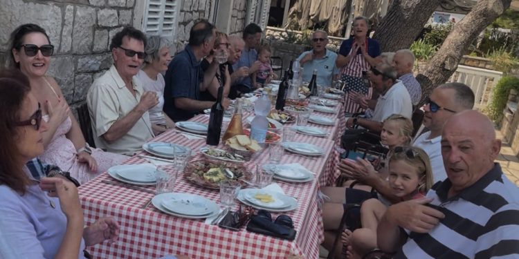 Stoljetna Tradicija Feste Velike Gospe u Goveđarima na Otoku Mljetu i njezino moderno izdanje