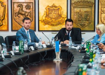 Sukob zbog dvorane na Sućidru. Ivošević Šuti: “Ili si lažljivi manipulator ili neznalica”