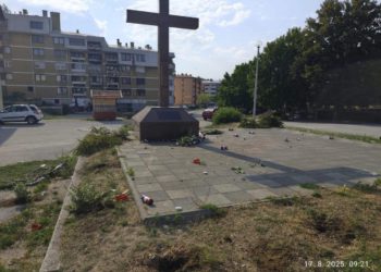 Šuta osudio vandalizam u Grahovu na obljetnicu “Balvan revolucije”, traži hitnu reakciju policije