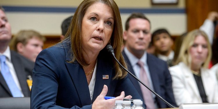 Tajna služba neće obnoviti sigurnosno odobrenje bivšeg redatelja Kim Cheatle