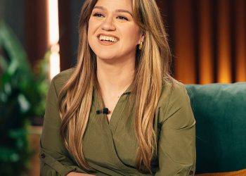 Talk show Kelly Clarkson Future otkrivena je usred bivšeg supruga Brandona Blackstocka tragične smrti