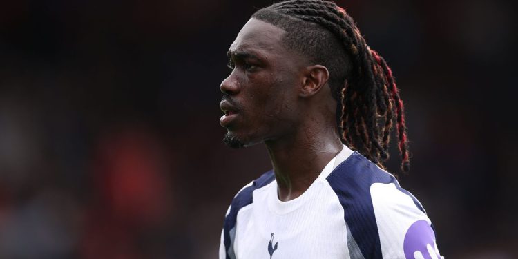 Tottenham, Bissauma iz Disciplinskih razloga isključila se iz Super kupa